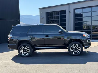 2022 Toyota 4Runner photo 3