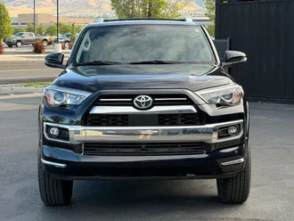 2022 Toyota 4Runner photo 2