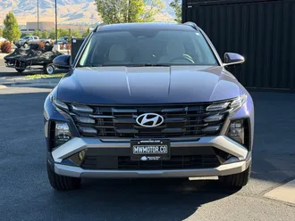2025 Hyundai Tucson photo 2