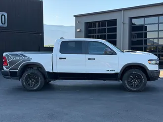 2025 Ram 1500 photo 3