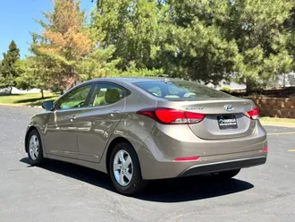 2014 Hyundai Elantra photo 3