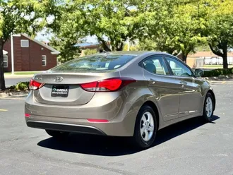 2014 Hyundai Elantra photo 4