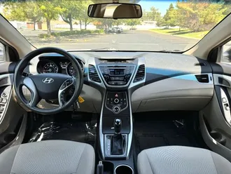 2014 Hyundai Elantra photo 6