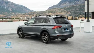 2018 Volkswagen Tiguan photo 3