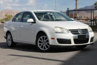 2010 Volkswagen Jetta photo 2