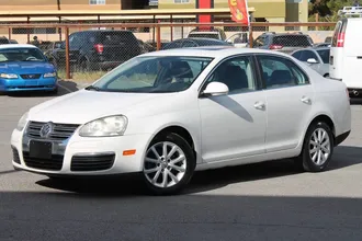2010 Volkswagen Jetta photo 4