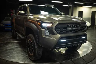 2025 TOYOTA TACOMA photo 5