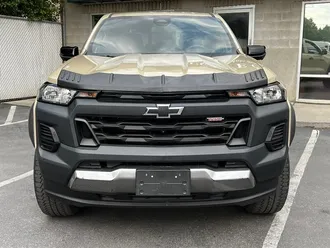 2024 Chevrolet Colorado Trail Boss photo 2