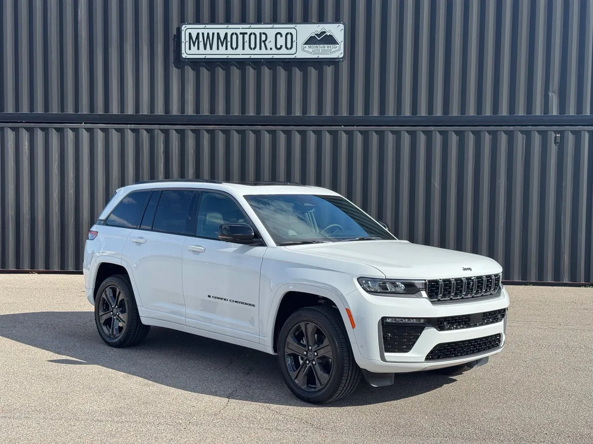 2027 Jeep Grand Cherokee Limited Reserve