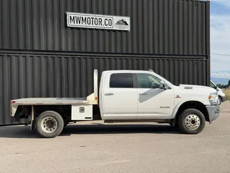 2020 Ram 3500 photo 3