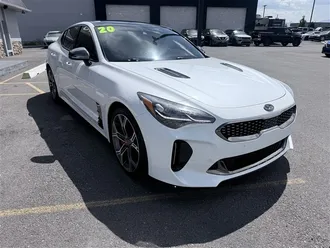 2020 KIA STINGER photo 3