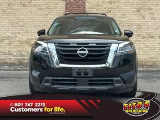 2022 Nissan Pathfinder photo 5