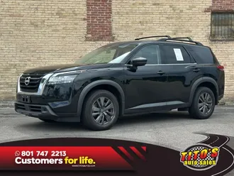 2022 Nissan Pathfinder photo 7