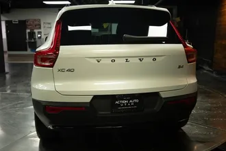 2023 VOLVO XC40 photo 6