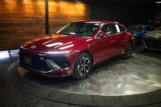 2025 HYUNDAI SONATA photo 2