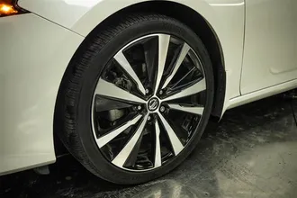 2019 NISSAN ALTIMA photo 3