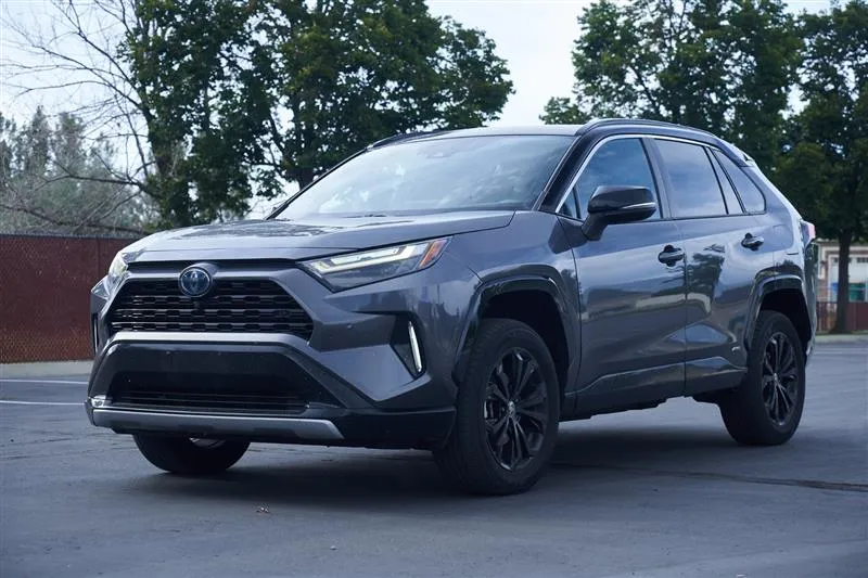 2022 TOYOTA RAV4 HYBRID XSE