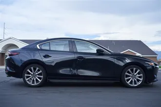 2021 MAZDA Mazda3 photo 4