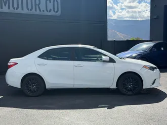 2015 Toyota Corolla photo 3