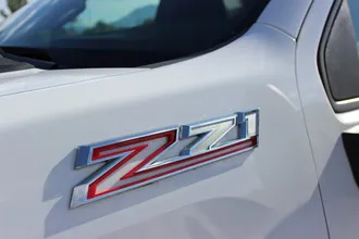 2027 CHEVROLET SILVERADO 2500 HD photo 4