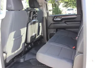 2027 CHEVROLET SILVERADO 2500 HD photo 6