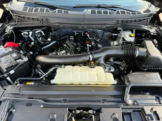 2025 Ford F-150 photo 6