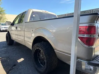 2010 Ford F-150 photo 2
