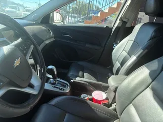 2014 Chevrolet Cruze photo 3