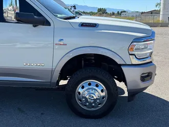 2021 Ram 3500 photo 3