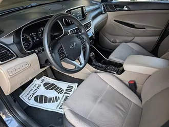 2019 Hyundai TUCSON Sport photo 2