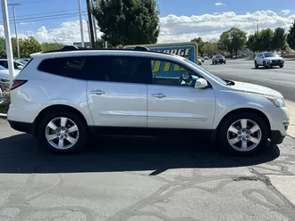 2014 Chevrolet Traverse photo 3