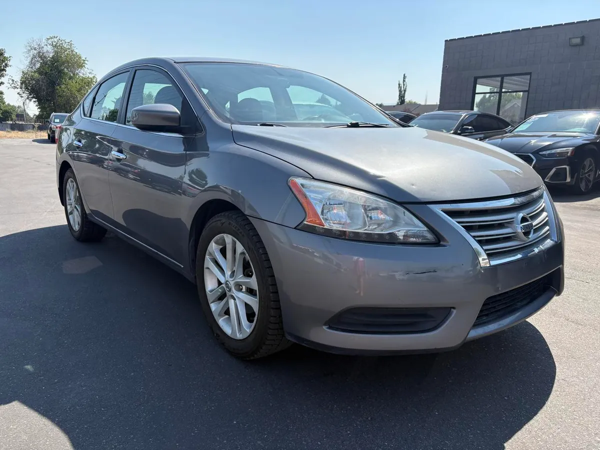 2015 Nissan Sentra 4dr Sdn I4
