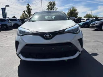 2021 Toyota C-HR photo 2