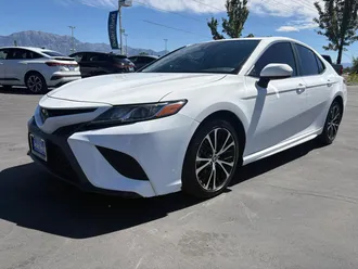 2020 Toyota Camry photo 3