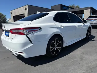 2020 Toyota Camry photo 5