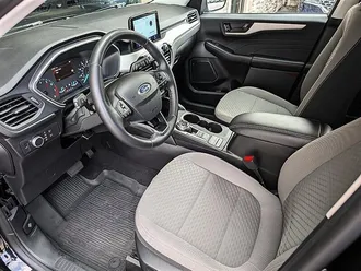 2022 Ford Escape SE photo 2