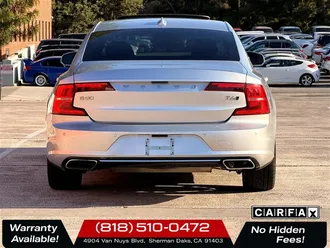 2017 Volvo S90 T6 Momentum photo 6