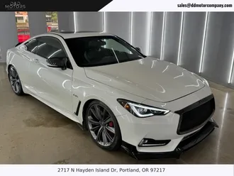 2018 INFINITI Q60 photo 3
