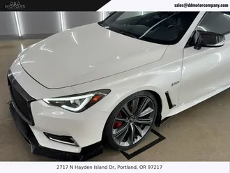 2018 INFINITI Q60 photo 4