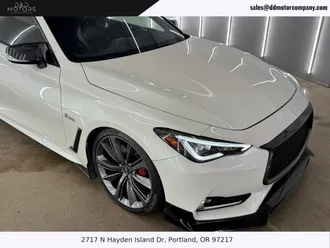 2018 INFINITI Q60 photo 5