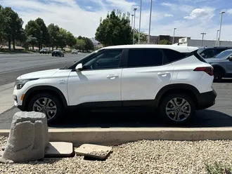 2023 Kia Seltos photo 6