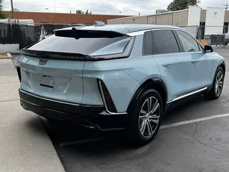 2024 Cadillac LYRIQ Luxury 2 photo 7