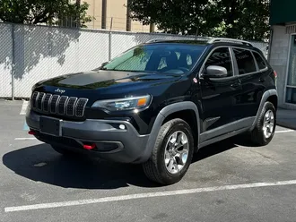 2019 Jeep Cherokee Trailhawk photo 3