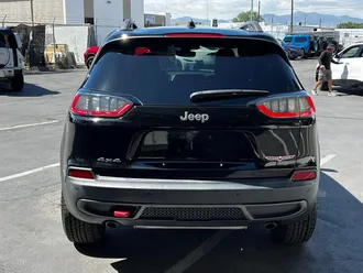 2019 Jeep Cherokee Trailhawk photo 6