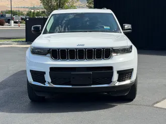 2022 Jeep Grand Cherokee L photo 2