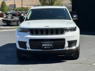 2022 Jeep Grand Cherokee L photo 2