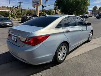 2011 Hyundai Sonata photo 4