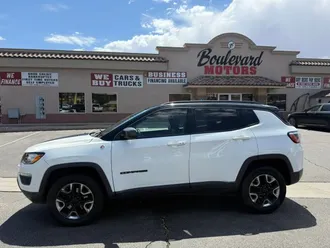 2017 Jeep Compass photo 2