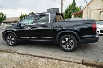 2017 Honda Ridgeline photo 4