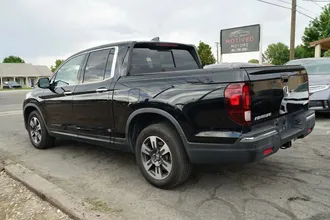 2017 Honda Ridgeline photo 5